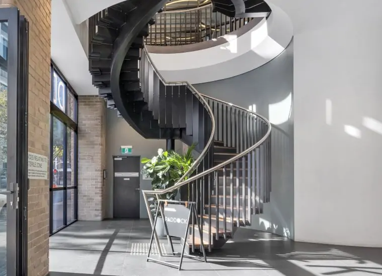Stairs/Access